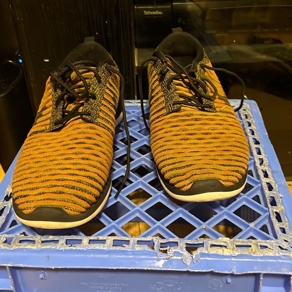 Men’s shoes